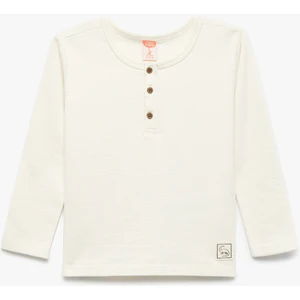 Pamuklu Uzun Kollu Düğmeli Tişört