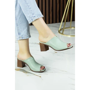 Erkan Saçmacı Valery Yeşil Hakiki Dana Derisi Önü Açık Kalın Topuklu Terlik