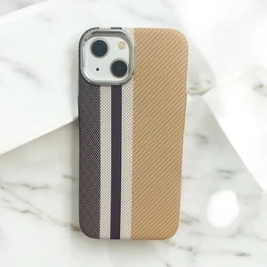 Apple Iphone 15 Uyumlu Lux Carbon Fiber Magsafe Metal Kılıf Ultra Hafif Ince Manyetik Kapak.