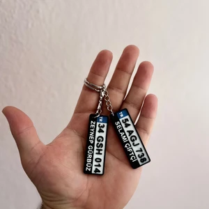 Kişiye Özel Plaka Anahtarlık Çiftli Set (2 Adet) - Isimli ve Plakalı Araç Anahtarlığı