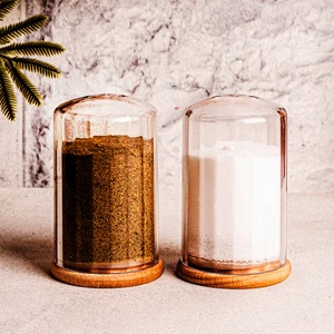 Salty - 2'li Ahşap Vakumlu Kapaklı Plastik Tuzluk Seti