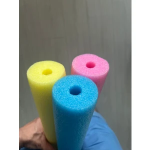 3 Adet Delikli (Içi Boş) Deniz ve Havuz Yüzme Makarnası Köpük Sosis