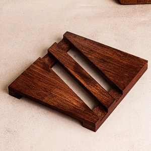 Bety - Ahşap Kare Nihale