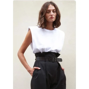 Be Chic Kadın Bisiklet Yaka Omuzları Vatkalı Kolsuz Salaş Düz Basic Tshirt AYD2009