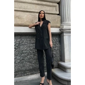 Gamze Alptekin Çizgili Ceket Pantolon Kumaş Takım