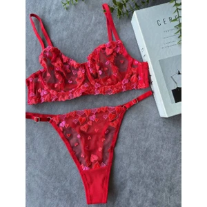 Kırmızı Kalp Desenli Tül Sütyen String Takım – Zarif ve Özel Iç Giyim Seti