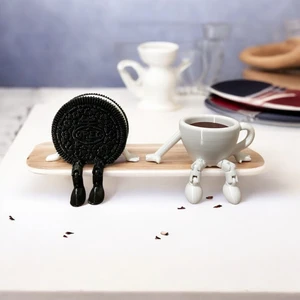 Kahve Keyfinin Maskotları –kurabiye ve Kahve Fincanı 2'li Dekor Seti