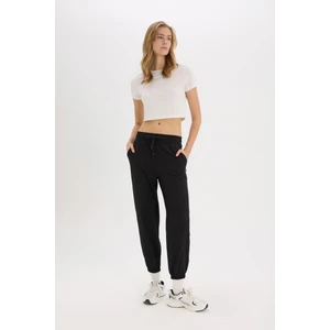 DeFactoFit Standart Fit Çift Cepli Dokuma Jogger Eşofman Altı A2437AX25SP