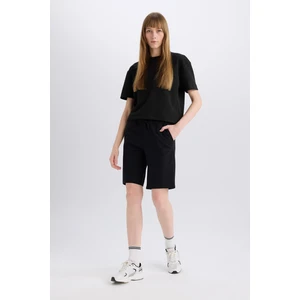 Regular Fit Normal Bel Düz Paça Bermuda Şort W9369AZ25SM