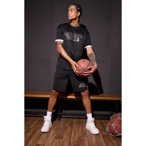 DeFactoFit NBA Chicago Bulls Standart Fit Kısa Paça Şort E0365AX25SP