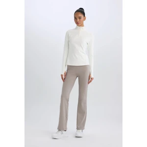 DeFactoFit Flare Fit Sporcu İnce Eşofman Altı İspanyol Paça Standart Boy Basic Düz B3988AX24AU