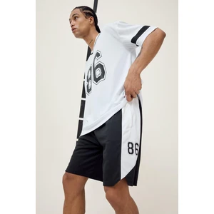 DeFactoFit Hızlı Kuruyan Standart Fit Sporcu Kısa Paça Şort E4127AX25SM