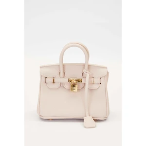 Vizon Aksesuar Detaylı Kare El Çantası