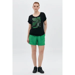 Sırtı Çapraz Payet Üstü Baskılı T-Shirt