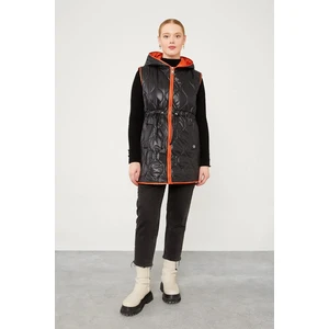 Levidor Siyah Kapüşonlu Şişme Yelek