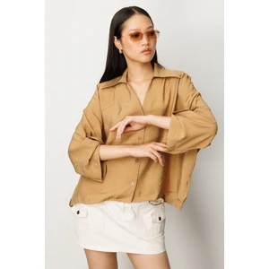 Kadın Losse Fit Apaş Yaka Düz Uzun Kollu Gömlek