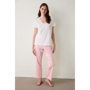 Pembe Çiçek Desenli Pamuklu  V Yaka Kısa Kollu Pijama Takımı