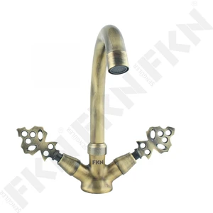 Fkn Kuğu Klasik Antik Lavabo Bataryası