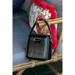 Siyah Dikdörtgen Model Omuz Çantası