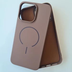 iPhone 15 Pro Magsafe ile Uyumlu Yumuşak Soft Mükemmel Manyetik Esnek Lansman Silikon Kılıf