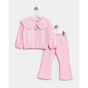 Kız Çocuk Pamuklu Pembe Çiçek Nakışlı Geniş Yaka Sweat ve Volan Paça Pantolon Takım