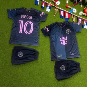 Bite Nose Messi Inter Miami 2023/24 Pembe Halı Saha Forma Tişört Şort Takımı