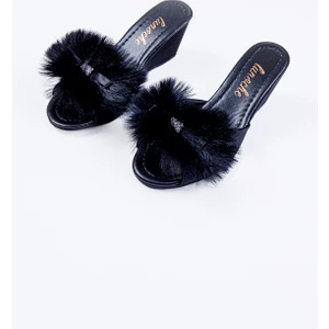 Kadın Kalın Topuklu Tüylü ve Taşlı  Şık Günlük Ev Terliği Çeyiz Terliği Süslü Doğum Misafir Gelin Terliği