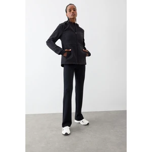 DeFactoFit Flare Fit İspanyol Paça Standart Boy Modal Soft Touch Pantolon E8957AX25AU