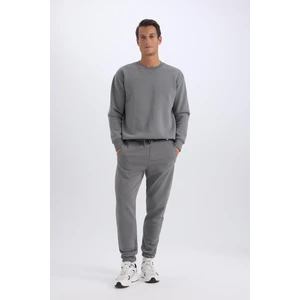 Jogger Eşofman Altı Standart Fit Basic Düz Beli Bağcıklı Lastikli Paça Cepli A6468AX24AU
