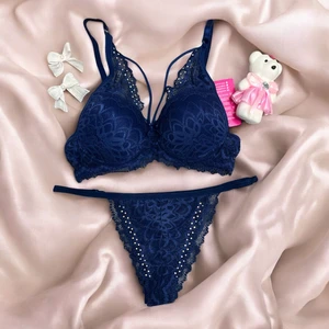 Taş Işlemeli Dantelli Destekli Sütyen Takımı