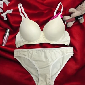 Destekli Dolgulu ve Telli Sütyen Takımı