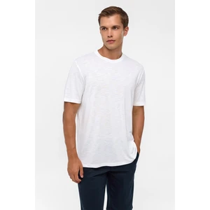 Beyaz Regular Armürlü Bisiklet Yaka Tişört