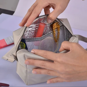 Leaf Carry Isı Yalıtımlı, Çok Amaçlı Termos Beslenme  Çantası ; makyaj malzemesi, , bebek maması ve yemek taşıma.