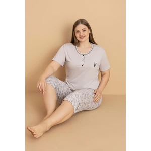 Çiçek Desenli Büyük Beden Kapri Pijama Takımı