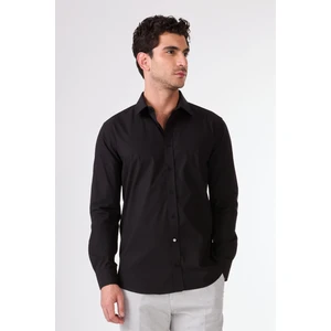 Siyah Erkek Slim Fit Klasik Yaka Uzun Kol Gömlek