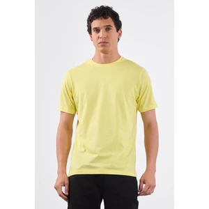 Sarı Bisiklet Yaka Pamuklu Düz Renk Slim Fit Erkek T-shirt