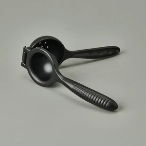 Chef Star Limon Sıkacağı - Siyah - 23 cm