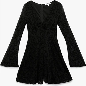 Uzun Kollu V Yaka Bağlama Detaylı Tulum