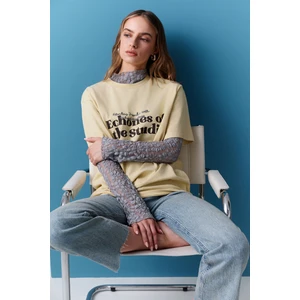 Yıkama Efektli Kısa Kollu Tshırt Sarı