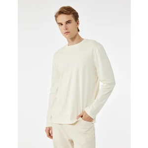 Pamuklu Bisiklet Yaka Basic Uzun Kollu Tişört