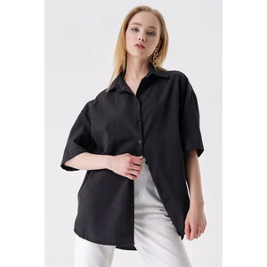 Kısa Kollu Oversize Gömlek