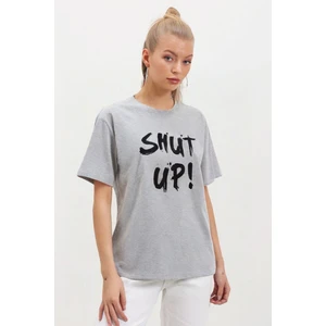Bisiklet Yaka Oversize Shut-Up Baskılı T-Shırt