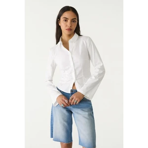 Vücuda Oturan Basic Crop Gömlek