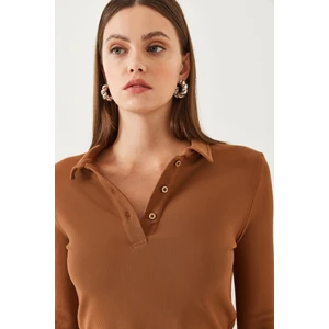 Kadın Polo Yaka Yarım Düğmeli Fitilli Crop Bluz