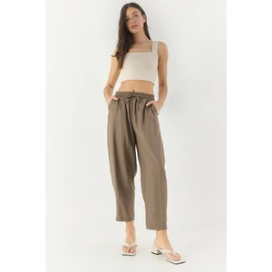 Kadın Beli Bağlamalı Cep Detaylı Havuç Kesim Yazlık Pantolon