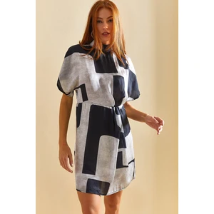 Kadın Kruvaze Yaka Eteği Astarlı Pileli Desenli Elbise