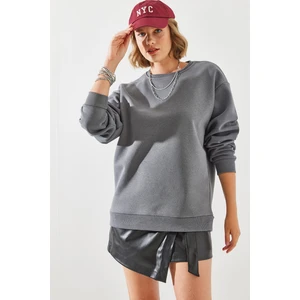 Kadın Bisiklet Yaka Şardonlu Basic Sweatshirt