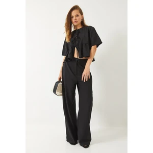 Kadın Bağlama Detaylı Kısa Kollu Bluz Pantolon Alt-Üst Takım