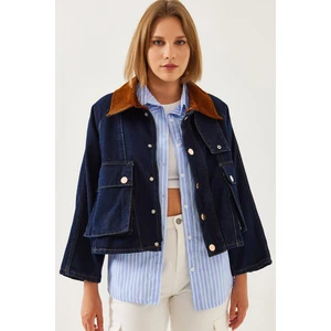 Kadın Yakası Kadife Detaylı Denim Ceket