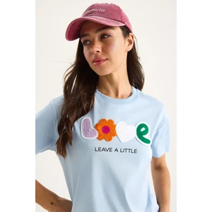 Kadın Love Aksesuarlı Normal Kalıp Pamuklu T-Shirt